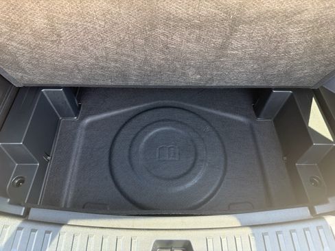 Used 2025 Chevrolet Equinox LT w/ Convenience Package II AWD/4WD image 28
