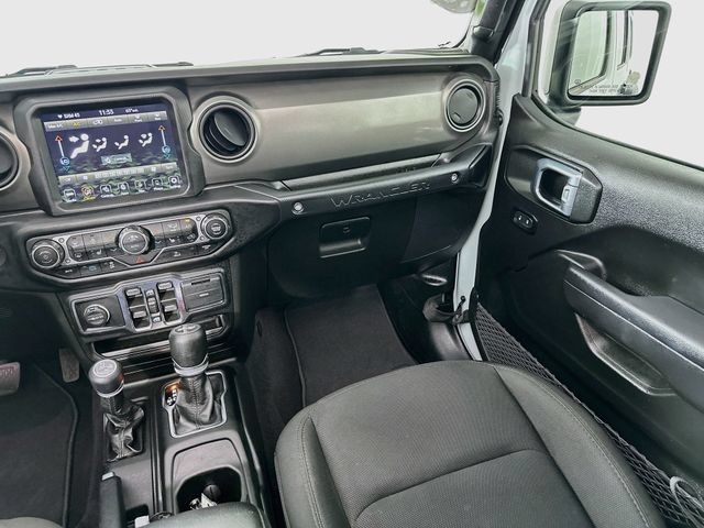 Used 2023 Jeep Wrangler Unlimited w/ Sun & Screen Package AWD/4WD image 28