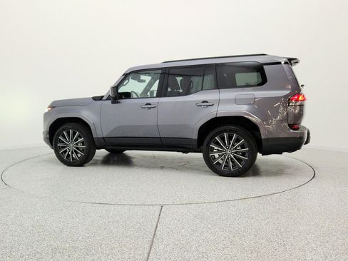 Used 2025 Lexus GX 550 w/ Accessory Package (Z1) AWD/4WD image 8