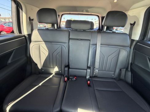 Used 2025 Hyundai Santa Fe SEL image 40