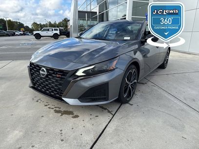 Used 2023 Nissan Altima 2.5 SR
