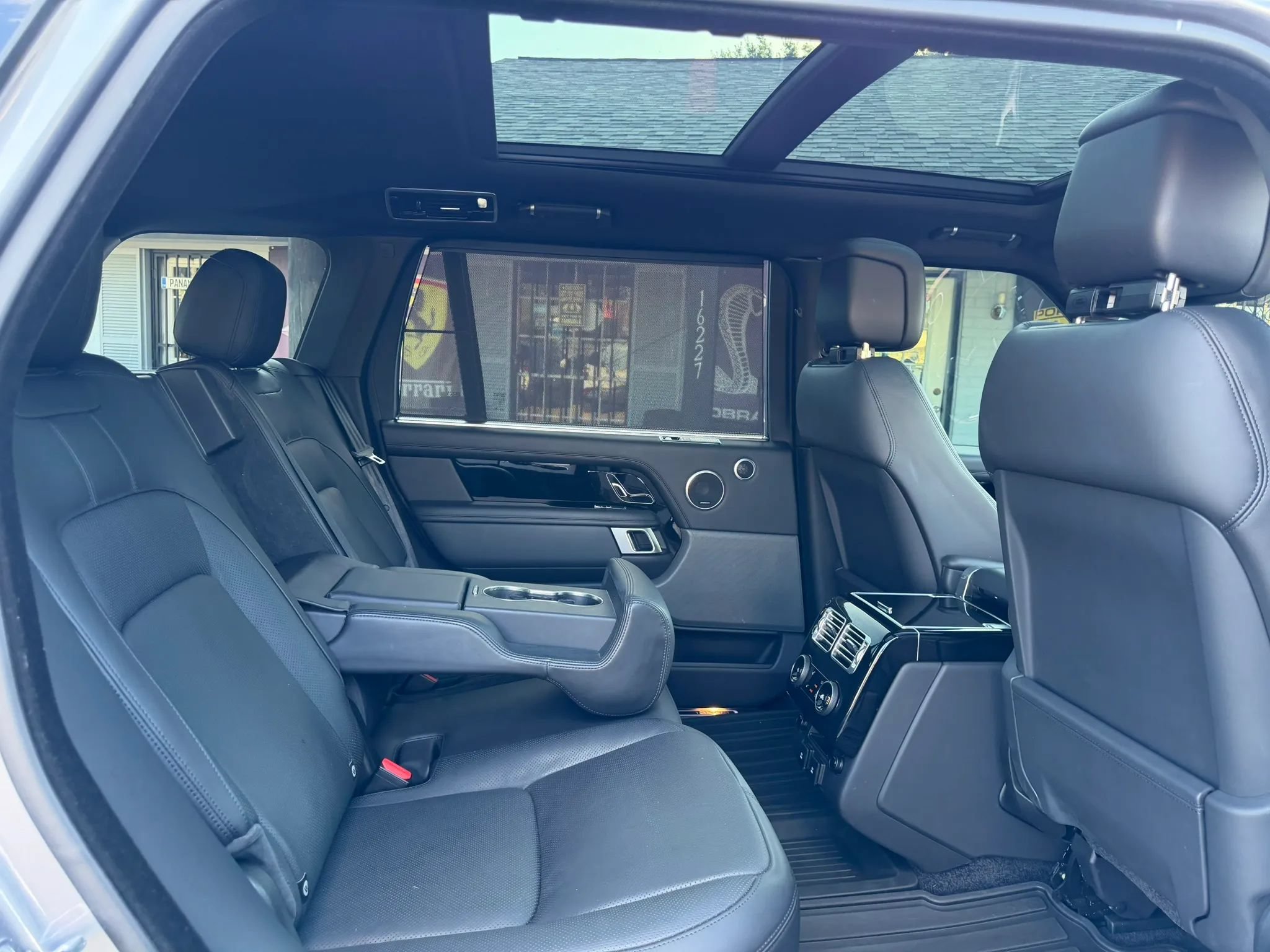 Used 2021 Land Rover Range Rover P525 Westminster Edition LWB AWD/4WD image 23