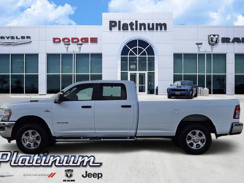 Used 2024 RAM 3500 Big Horn image 3