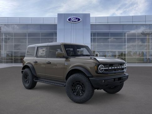 New 2026 Ford Bronco Outer Banks w/ Sasquatch Package AWD/4WD image 7
