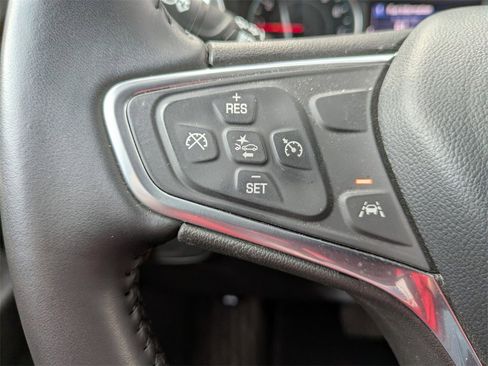 Used 2022 Chevrolet Equinox LT image 17