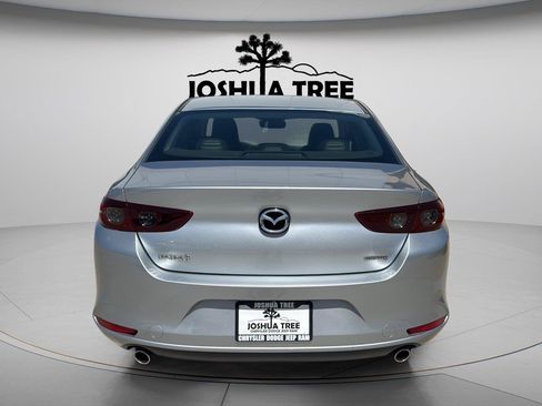 Used 2020 MAZDA MAZDA3 Sedan w/ Select Package FWD image 6