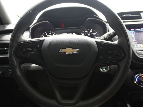 Used 2023 Chevrolet TrailBlazer LT FWD image 30