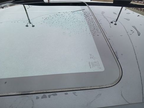 Used 2016 Subaru Forester 2.5i Limited image 9