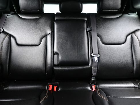 Used 2023 Jeep Compass Limited w/ Sun and Sound Group image 16