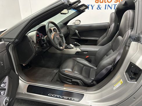 Used 2005 Chevrolet Corvette Coupe w/ Preferred Equipment Group RWD image 10