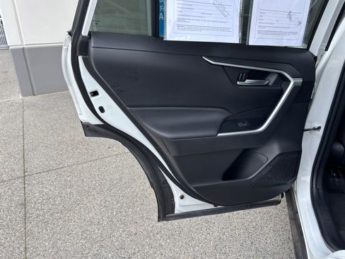 Used 2023 Toyota RAV4 XLE image 26