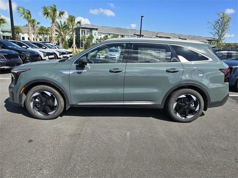 New 2025 Kia Sorento EX image 3