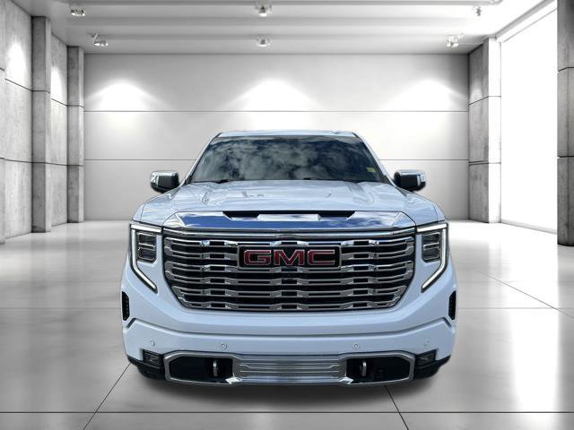 Used 2024 GMC Sierra 1500 Denali AWD/4WD image 3
