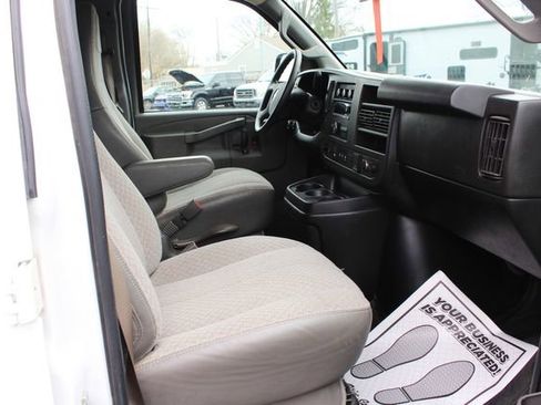 Used 2019 Chevrolet Express 3500 LT w/ LT Preferred Equipment Group image 8