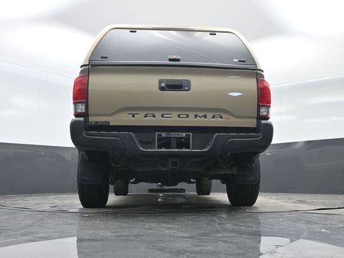Used 2019 Toyota Tacoma TRD Off-Road image 29