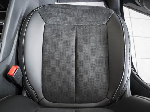 New 2025 Jeep Grand Cherokee Altitude w/ Trailer Tow Package image 28