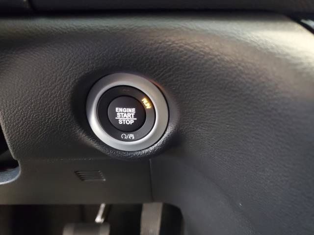 Used 2026 Chrysler Voyager LX FWD image 11