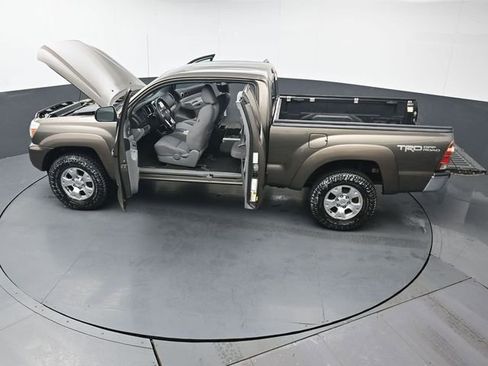 Used 2013 Toyota Tacoma 4x4 Access Cab V6 w/ TRD Off-Road Pkg image 37