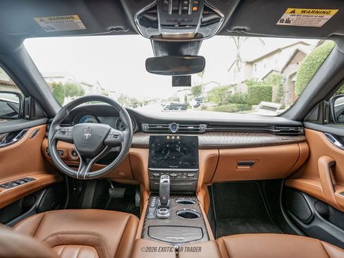 Used 2023 Maserati Quattroporte GT RWD image 38