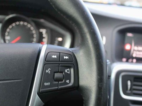 Used 2017 Volvo S60 T5 Dynamic w/ Vision Package image 15