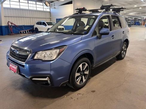 Used 2017 Subaru Forester 2.5i Limited w/ Popular Package #2 image 7