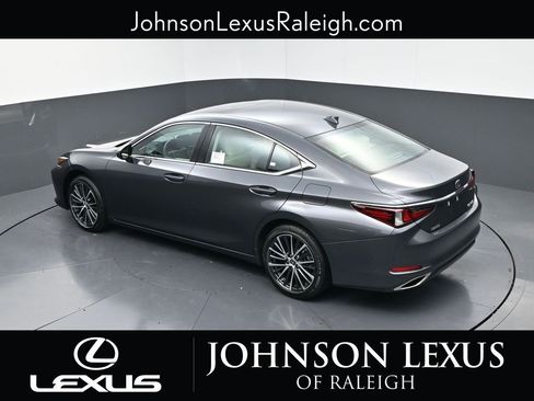 New 2025 Lexus ES 350 w/ Premium Package image 25