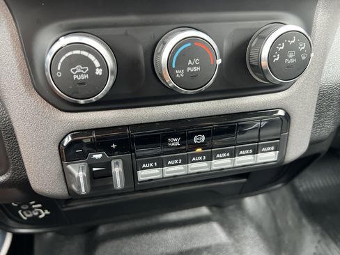 Used 2020 RAM 3500 Tradesman image 22