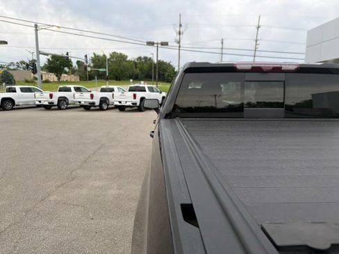 Used 2020 GMC Sierra 1500 AT4 w/ AT4 Premium Package AWD/4WD image 39