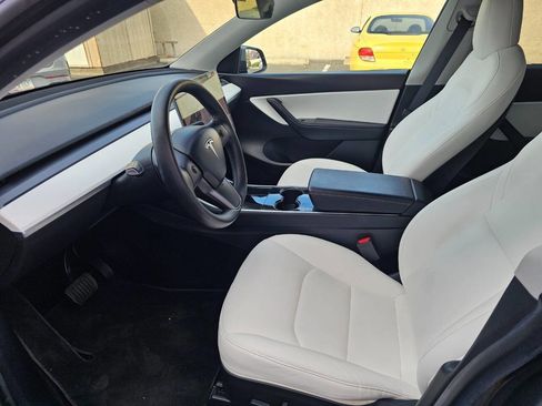 Used 2020 Tesla Model Y Long Range image 11