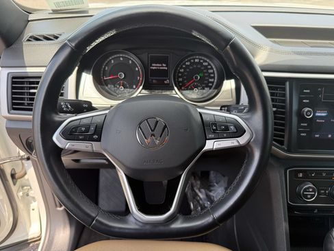 Used 2020 Volkswagen Atlas Cross Sport SE w/ Towing Package AWD/4WD image 15