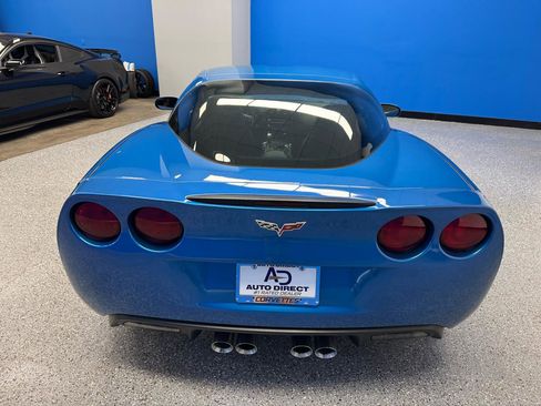 Used 2011 Chevrolet Corvette Coupe w/ 1LT RWD image 29