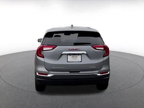 Used 2024 GMC Terrain SLT AWD/4WD image 12