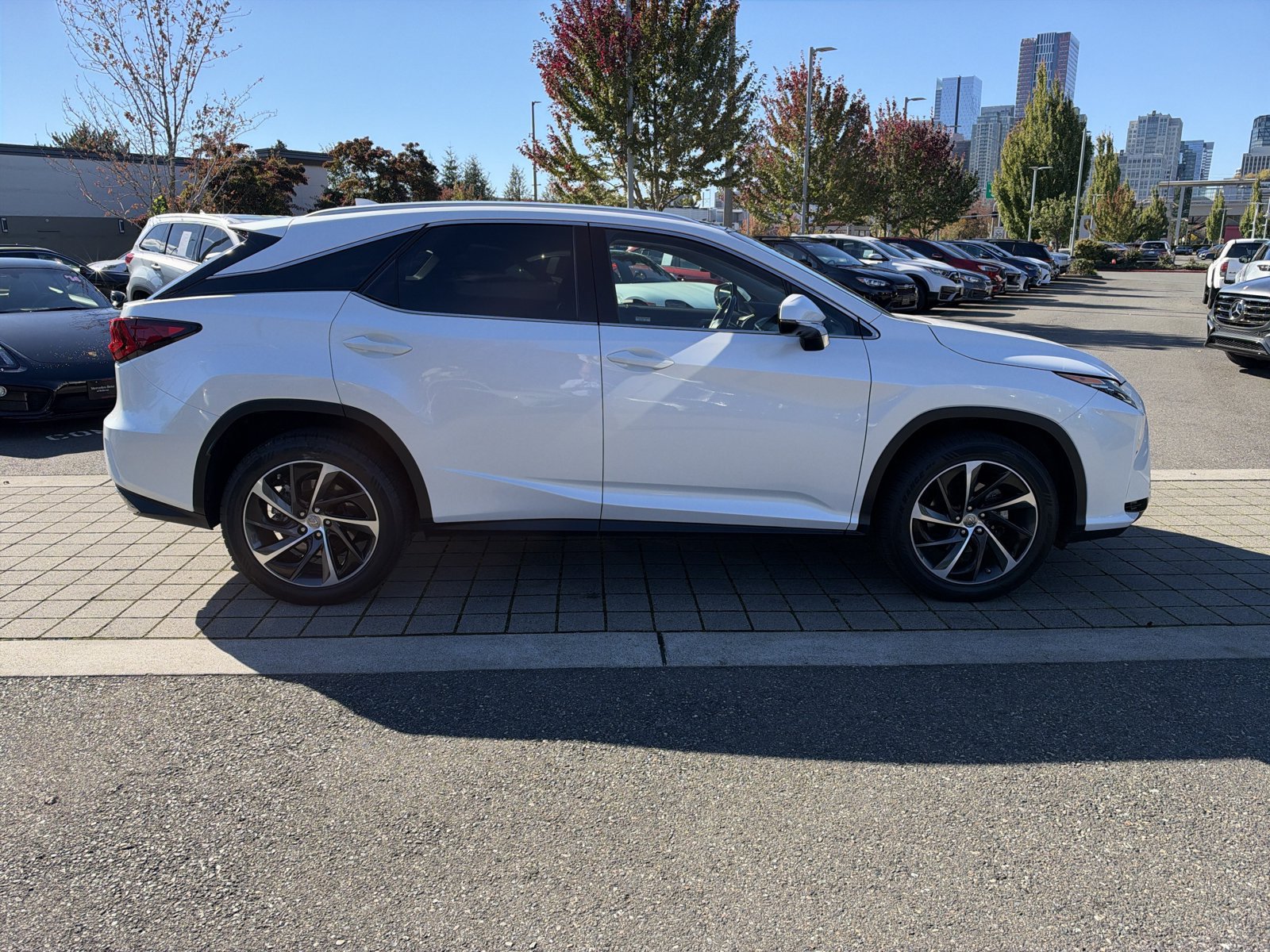 Used 2017 Lexus RX 350 AWD w/ Luxury Package image 4