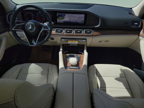 New 2026 Mercedes-Benz GLS 450 4MATIC image 18