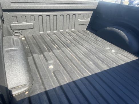 Used 2019 Ford F150 XLT w/ Equipment Group 302A Luxury AWD/4WD image 19