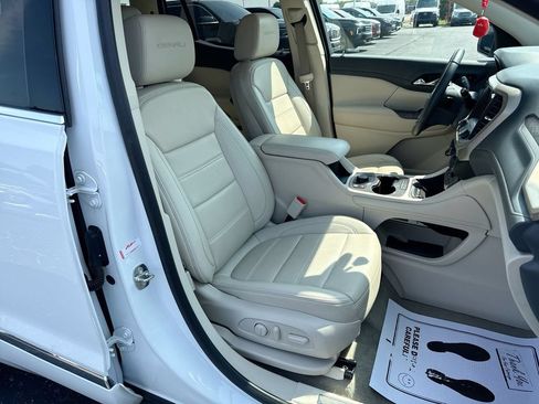 Used 2023 GMC Acadia Denali AWD/4WD image 26
