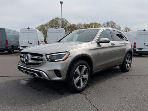 Certified 2022 Mercedes-Benz GLC 300 4MATIC image 3