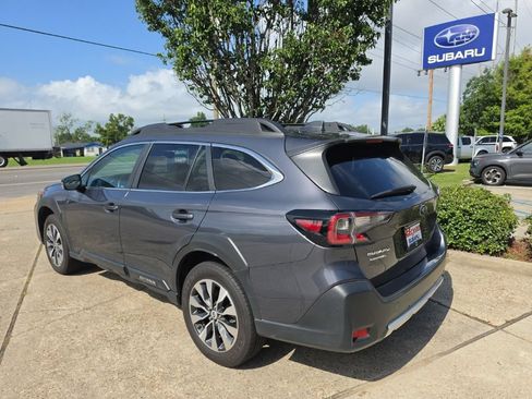 Used 2023 Subaru Outback Limited AWD/4WD image 6
