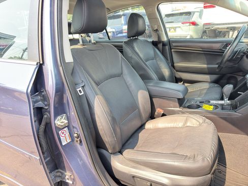 Used 2016 Subaru Legacy 2.5i Limited AWD/4WD image 20