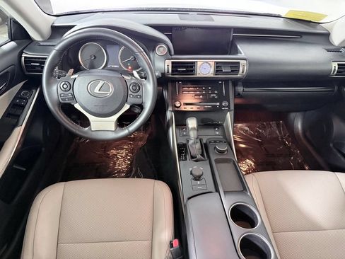 Used 2014 Lexus IS 250 AWD w/ Premium Package image 11