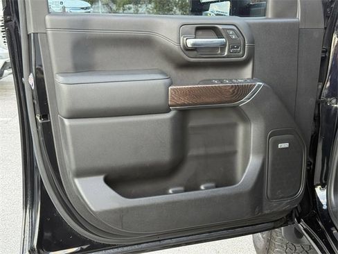 Used 2023 GMC Sierra 2500 Denali w/ Denali Black Diamond Edition image 32