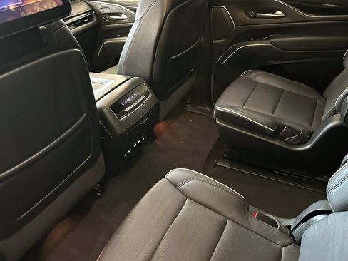 Used 2023 Cadillac Escalade Sport AWD/4WD image 14