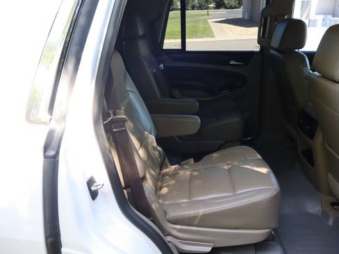 Used 2020 Chevrolet Tahoe Premier AWD/4WD image 23