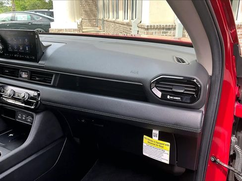 Certified 2025 Honda Pilot EX-L image 17