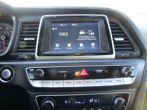 Used 2018 Hyundai Sonata Sport image 17