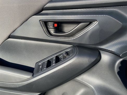 New 2025 Subaru Crosstrek 2.0i Premium image 17