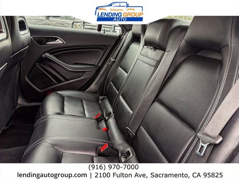Used 2019 Mercedes-Benz CLA 250 image 17