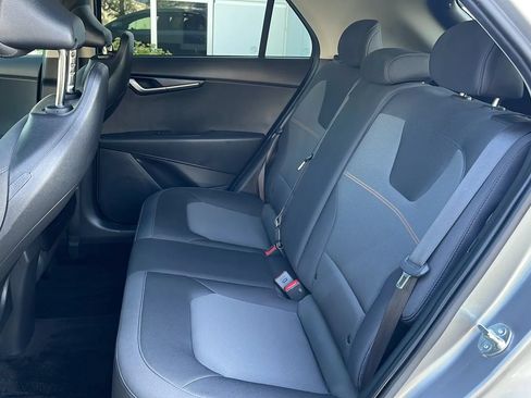 Used 2026 Kia Niro LX FWD image 12