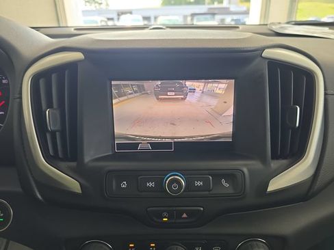 Certified 2023 GMC Terrain SLE w/ Driver Convenience Package FWD image 17