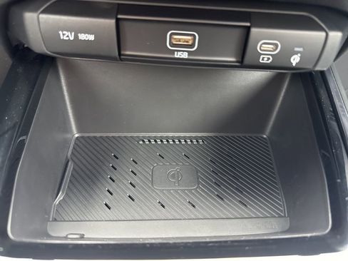 New 2026 Kia Niro EX image 16